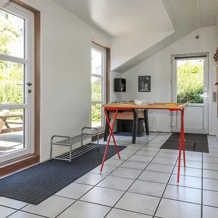 Elbert - 100m From The Sea By Interhome Feriehus